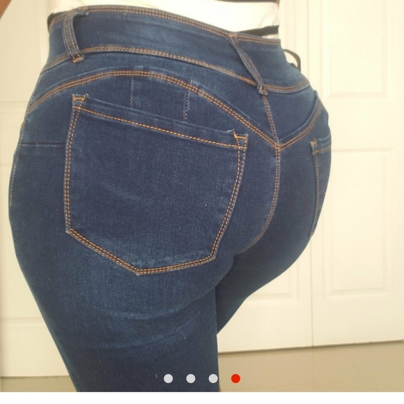 Bamboo Women Denim Capris - Picture 3 of 4